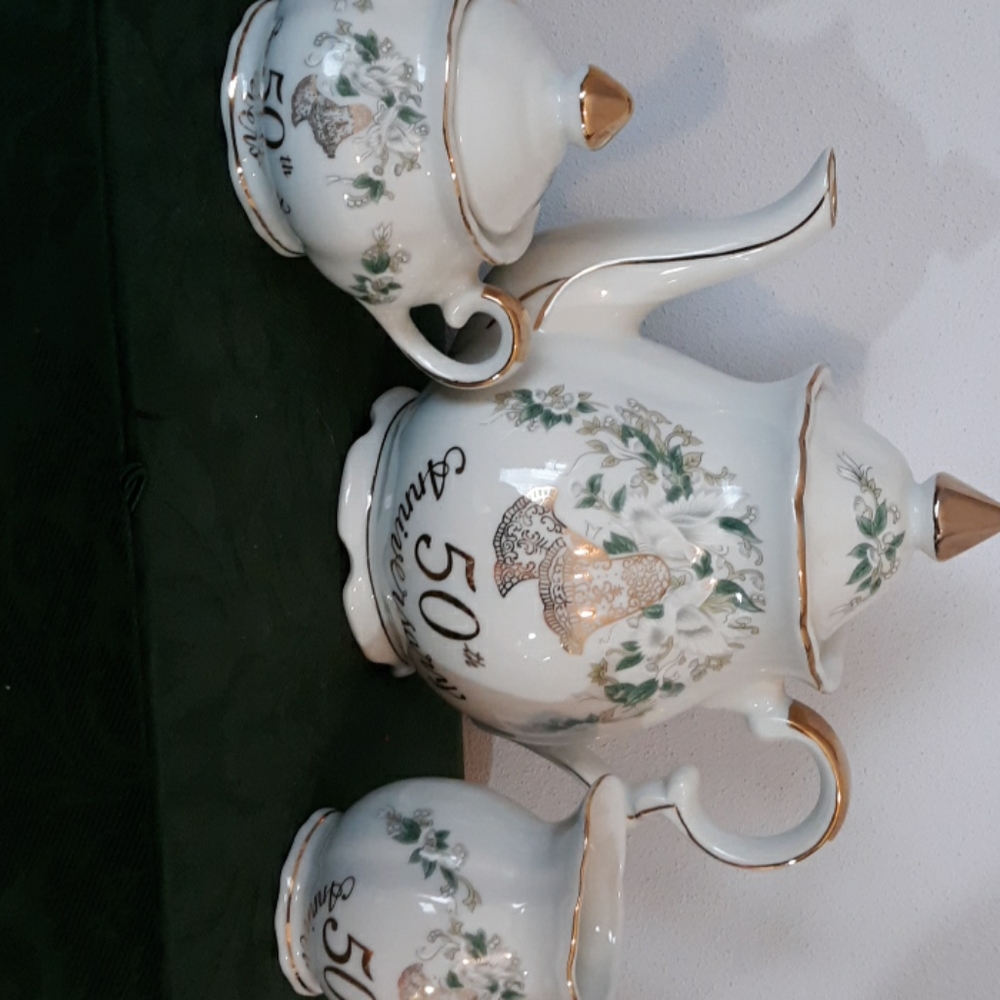 50th Tea Pot Set - Picture 3 of 3